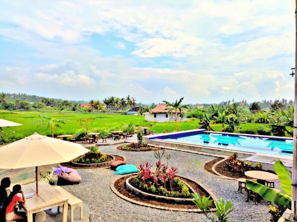 Barn N Bunk Hotel Gianyar  Exterior photo